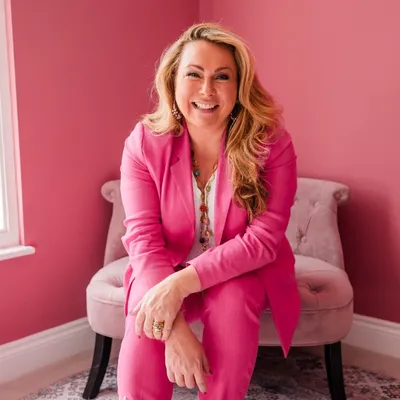 Holly Tucker, Retail & Consumer female founder UK Holly Tucker – female entrepreneur and founder of Holly & Co, a UK Retail & Consumer business