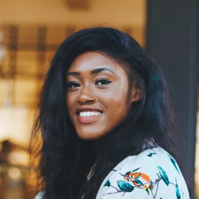 Izzy Obeng, Community female founder UK Izzy Obeng – female entrepreneur and founder of Foundervine, a UK Community business