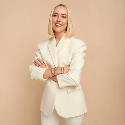 Olivia Jenkins, Fashion & Beauty female founder UK Olivia Jenkins – female entrepreneur and founder of D. Louise, a UK Fashion & Beauty business
