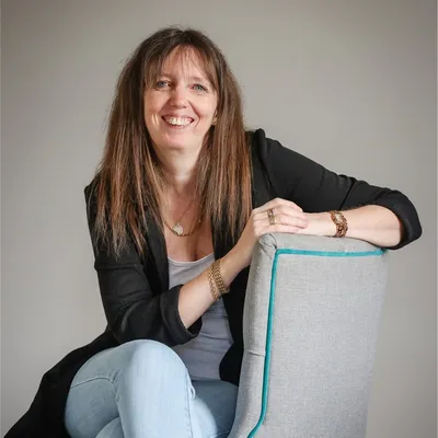 Sammy Everard, Community female founder UK Sammy Everard – female entrepreneur and founder of SAMEE, a UK Community business