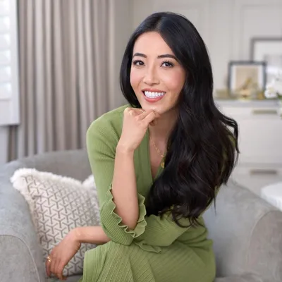 Susie Ma, Fashion & Beauty female founder UK Susie Ma – female entrepreneur and founder of Tropic Skincare, a UK Fashion & Beauty business