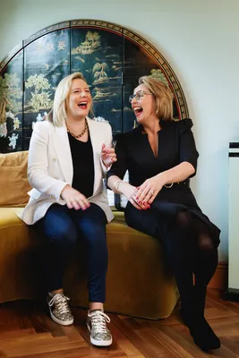 Victoria Peppiatt & Sarah Daniel, Tech & Innovation female founder UK Victoria Peppiatt & Sarah Daniel – female entrepreneur and founder of Hey Savi, a UK Tech & Innovation business